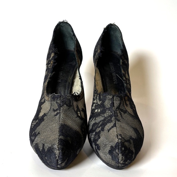 Giorgio Armani Vintage Lace Pumps size 35 - Picture 1 of 8